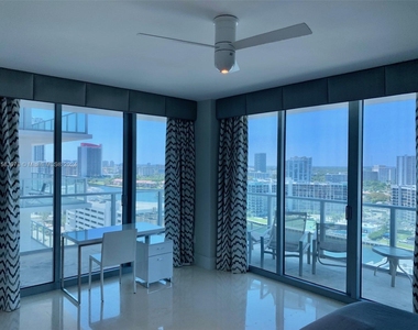 3101 S Ocean Dr - Photo Thumbnail 11