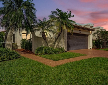 9339 Nw 50th Doral Cir - Photo Thumbnail 0