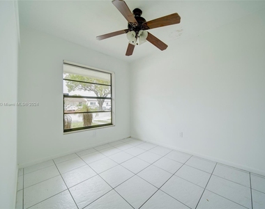 5411 Sw 128th Ct - Photo Thumbnail 11