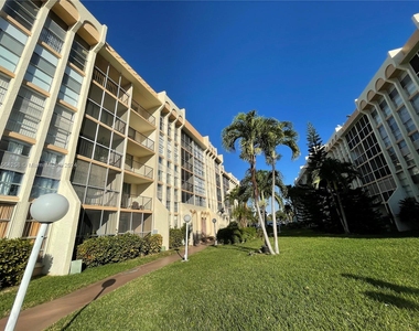 2000 Atlantic Shores Blvd - Photo Thumbnail 46