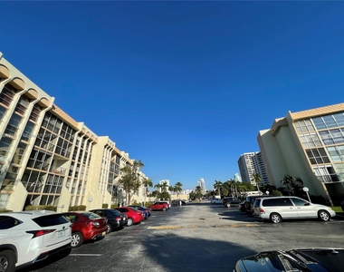 2000 Atlantic Shores Blvd - Photo Thumbnail 61