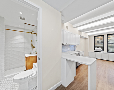 240 West 73rd Street - Photo Thumbnail 12