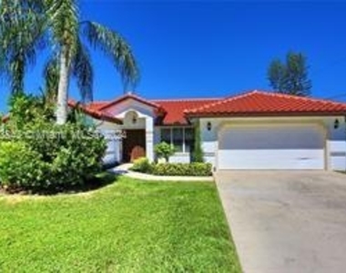 499 Hopalong Ln - Photo Thumbnail 1