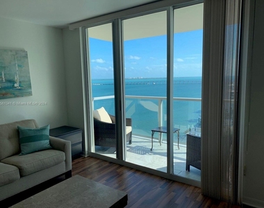 1155 Brickell Bay Dr - Photo Thumbnail 6