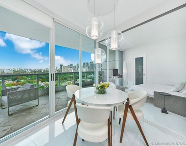 2127 Brickell Ave - Photo Thumbnail 4