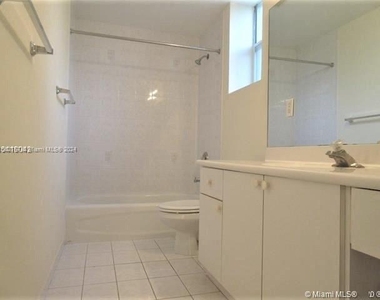 6500 Nw 114 Ave - Photo Thumbnail 13