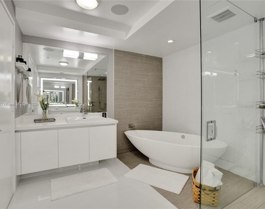 330 Sunny Isles Blvd - Photo Thumbnail 33