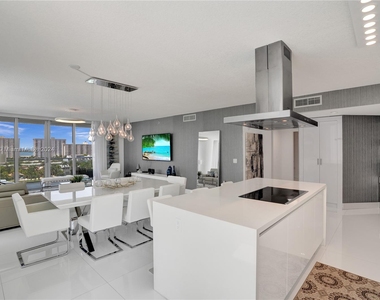 330 Sunny Isles Blvd - Photo Thumbnail 2