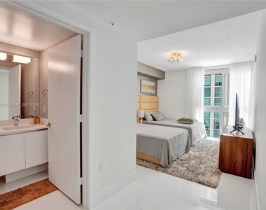 330 Sunny Isles Blvd - Photo Thumbnail 42