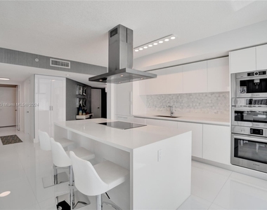 330 Sunny Isles Blvd - Photo Thumbnail 4