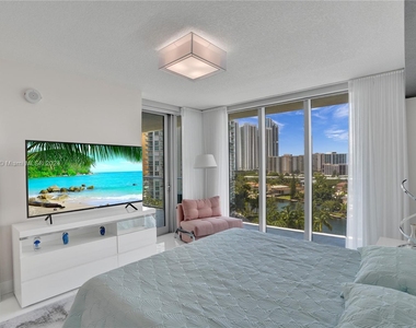 330 Sunny Isles Blvd - Photo Thumbnail 25