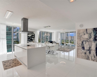 330 Sunny Isles Blvd - Photo Thumbnail 3