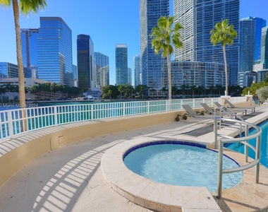 701 Brickell Key Blvd - Photo Thumbnail 26