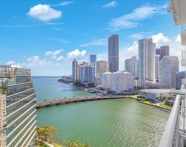 701 Brickell Key Blvd - Photo Thumbnail 0