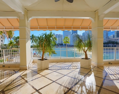 701 Brickell Key Blvd - Photo Thumbnail 24