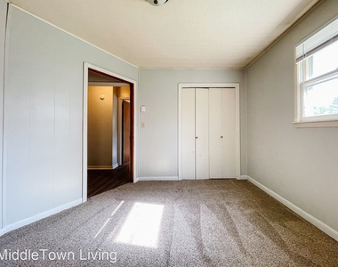 4701 W Garver Drive - Photo Thumbnail 13