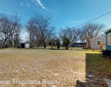 505 Northside Dr - Photo Thumbnail 17