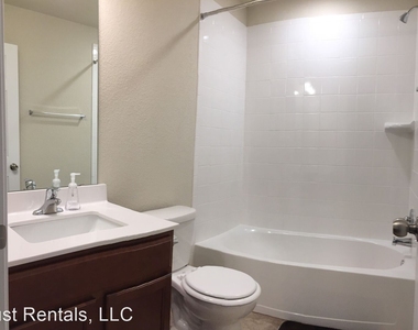 9517 Glynhill Ct - Photo Thumbnail 13