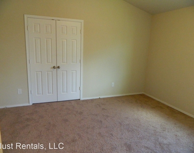 9517 Glynhill Ct - Photo Thumbnail 23