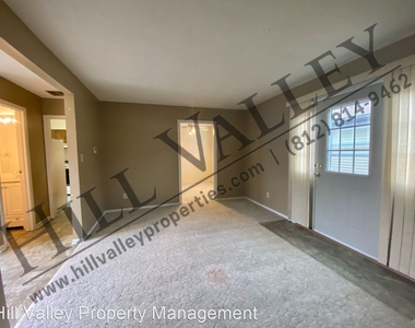 7944 S Sweetleaf St - Photo Thumbnail 3