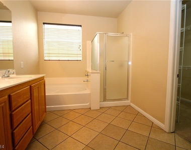 6221 Prospect Niche - Photo Thumbnail 14