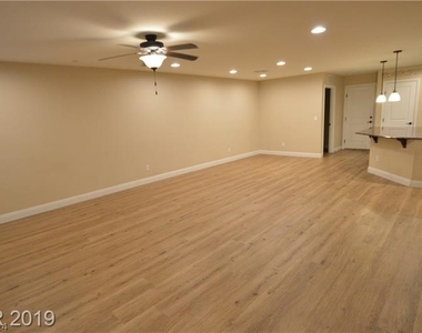 3049 Camino Sereno Avenue - Photo Thumbnail 3