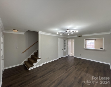 4742 Old Lantern Way - Photo Thumbnail 4