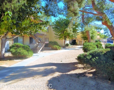 16350 Pebble Beach Dr - Photo Thumbnail 3