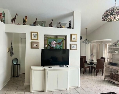 13270 Greenshore Place - Photo Thumbnail 10