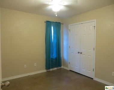 4107 Cambridge Drive - Photo Thumbnail 10