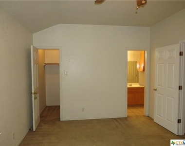 2609 Lucille Drive - Photo Thumbnail 13