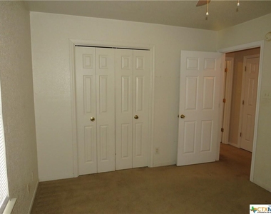 2609 Lucille Drive - Photo Thumbnail 11