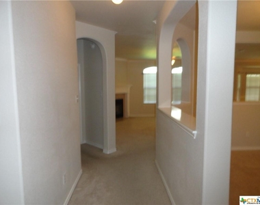 3007 Tucson Drive - Photo Thumbnail 5