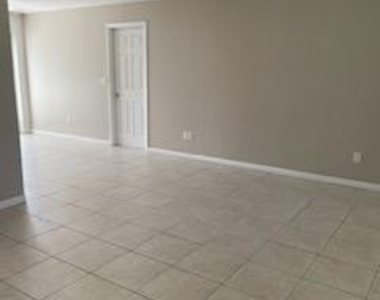 2823 Queen Palm Drive - Photo Thumbnail 3