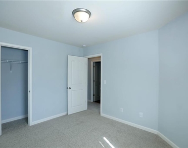 2554 Piering Drive - Photo Thumbnail 24