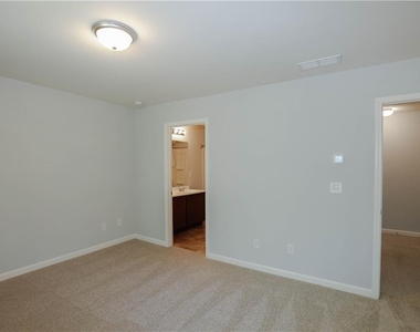 2554 Piering Drive - Photo Thumbnail 16