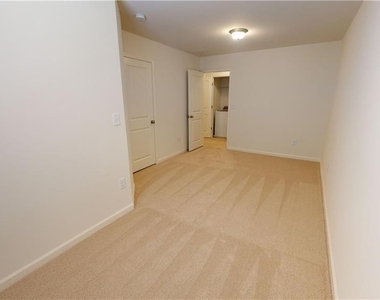 4915 Longview Walk - Photo Thumbnail 15