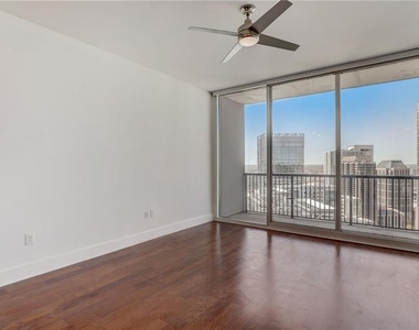 1080 Peachtree Street Ne - Photo Thumbnail 10