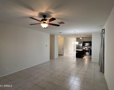 2210 N St Bonita Lane - Photo Thumbnail 5