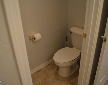 4132 E Carriage Court - Photo Thumbnail 14