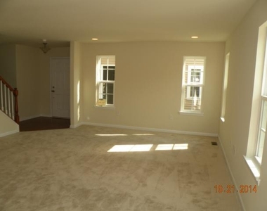 5949 Valley Forge Drive - Photo Thumbnail 7
