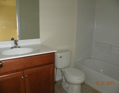 5949 Valley Forge Drive - Photo Thumbnail 12