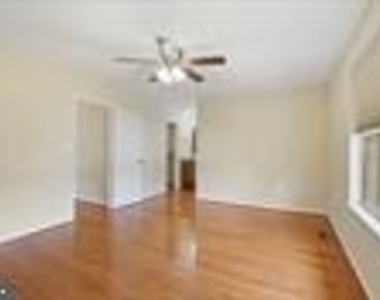 5932 Heatherwood Ct - Photo Thumbnail 4