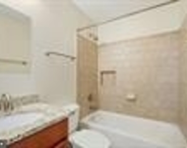 5932 Heatherwood Ct - Photo Thumbnail 10