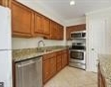 5932 Heatherwood Ct - Photo Thumbnail 3