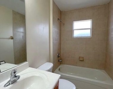 4226 Sw Whitebread Road - Photo Thumbnail 12