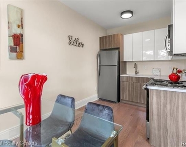 1312 Porter Street - Photo Thumbnail 7