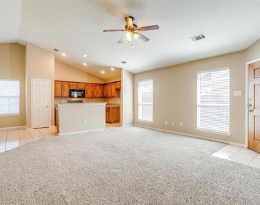 1116 Cottonwood Drive - Photo Thumbnail 6