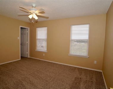 14856 Bell Manor Court - Photo Thumbnail 23