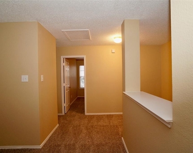 14856 Bell Manor Court - Photo Thumbnail 20